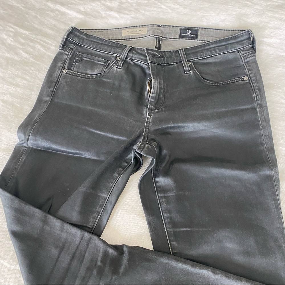 AG designer jeans the Legging Ankle faded black waxy finish size 28
